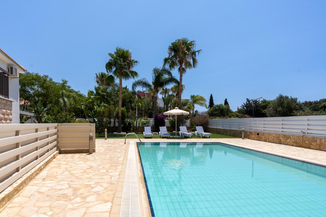 Lime 3-Bedroom Villa In Protaras Exterior photo