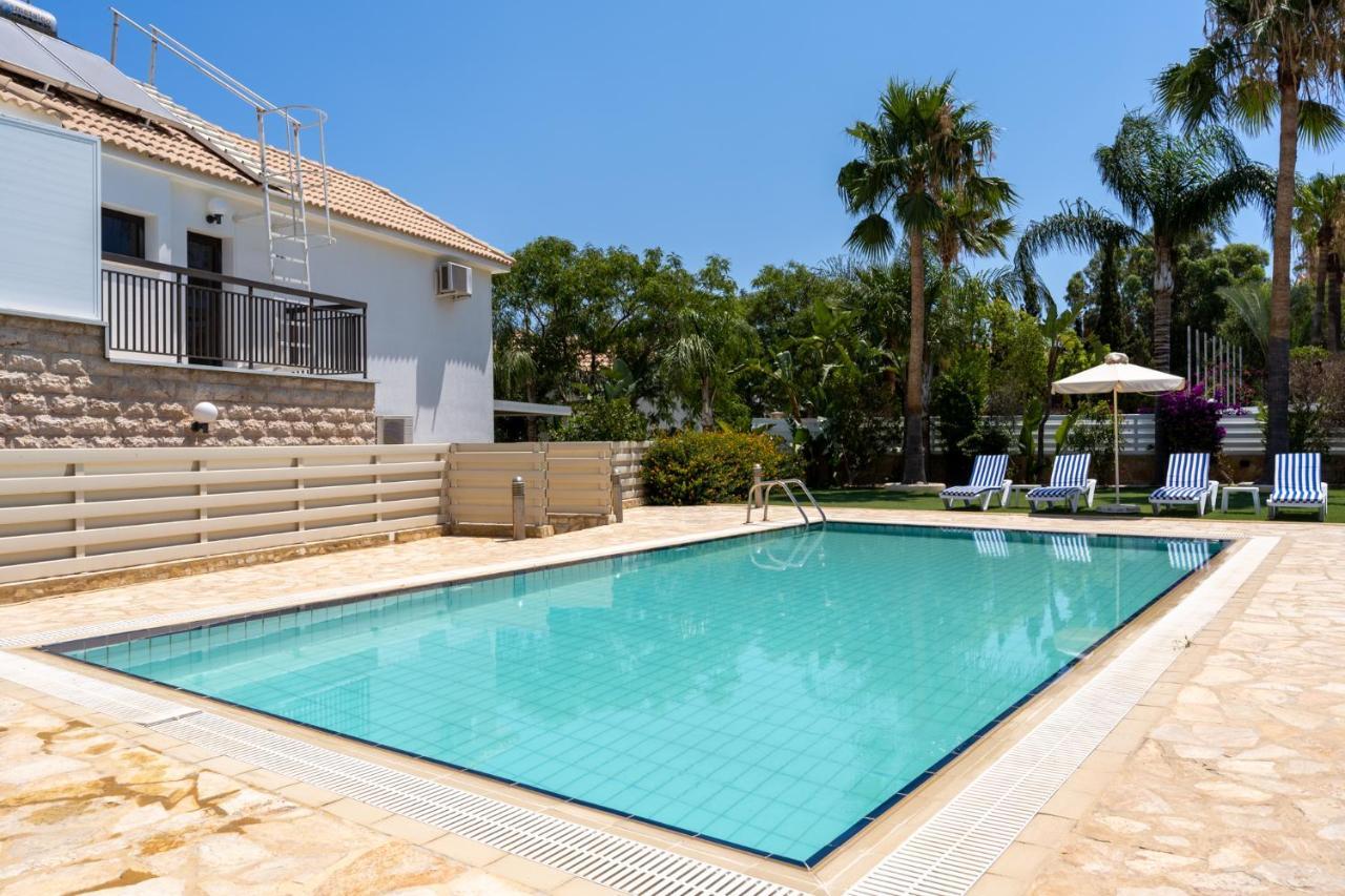 Lime 3-Bedroom Villa In Protaras Exterior photo
