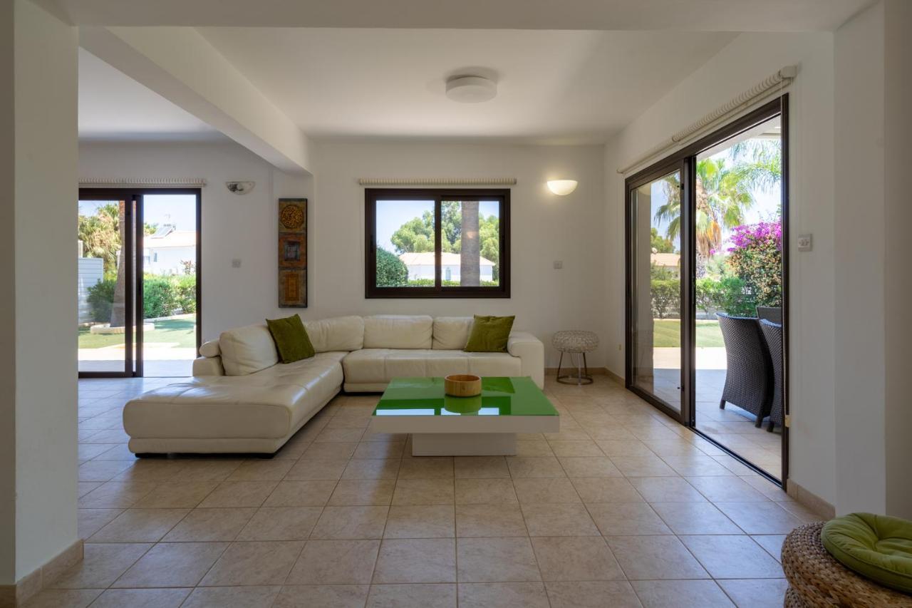 Lime 3-Bedroom Villa In Protaras Exterior photo